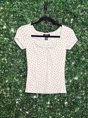 Cream Crop Top with Red Heart Print and Scoop Neck